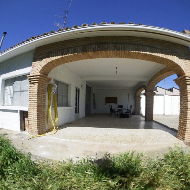 https://www.fincabienvenido.com/wp-content/uploads/2016/09/Finca-Bienvenido-Porche-640x640.jpg